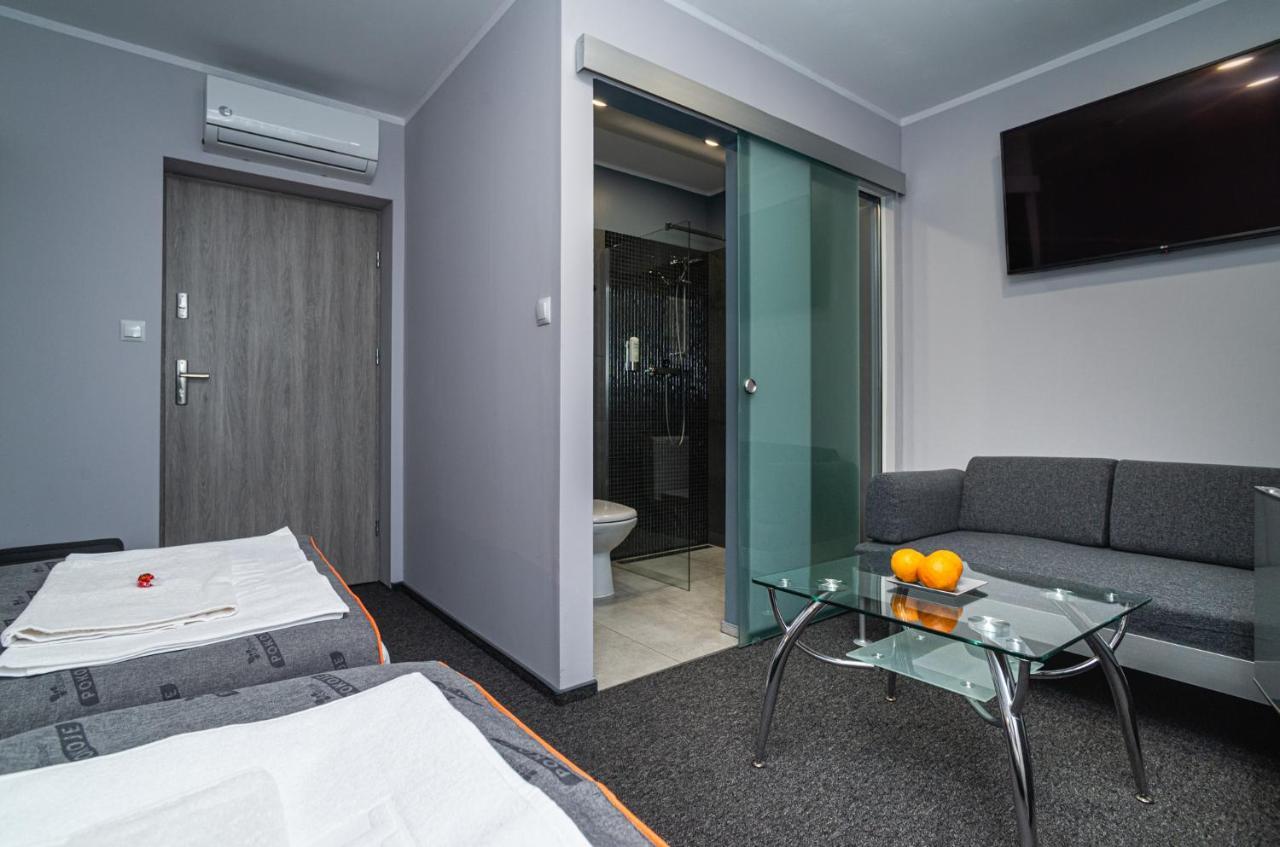 Ferienwohnung Fortisline Pokoje Z Klimatyzcja Sauna Oppeln Exterior foto