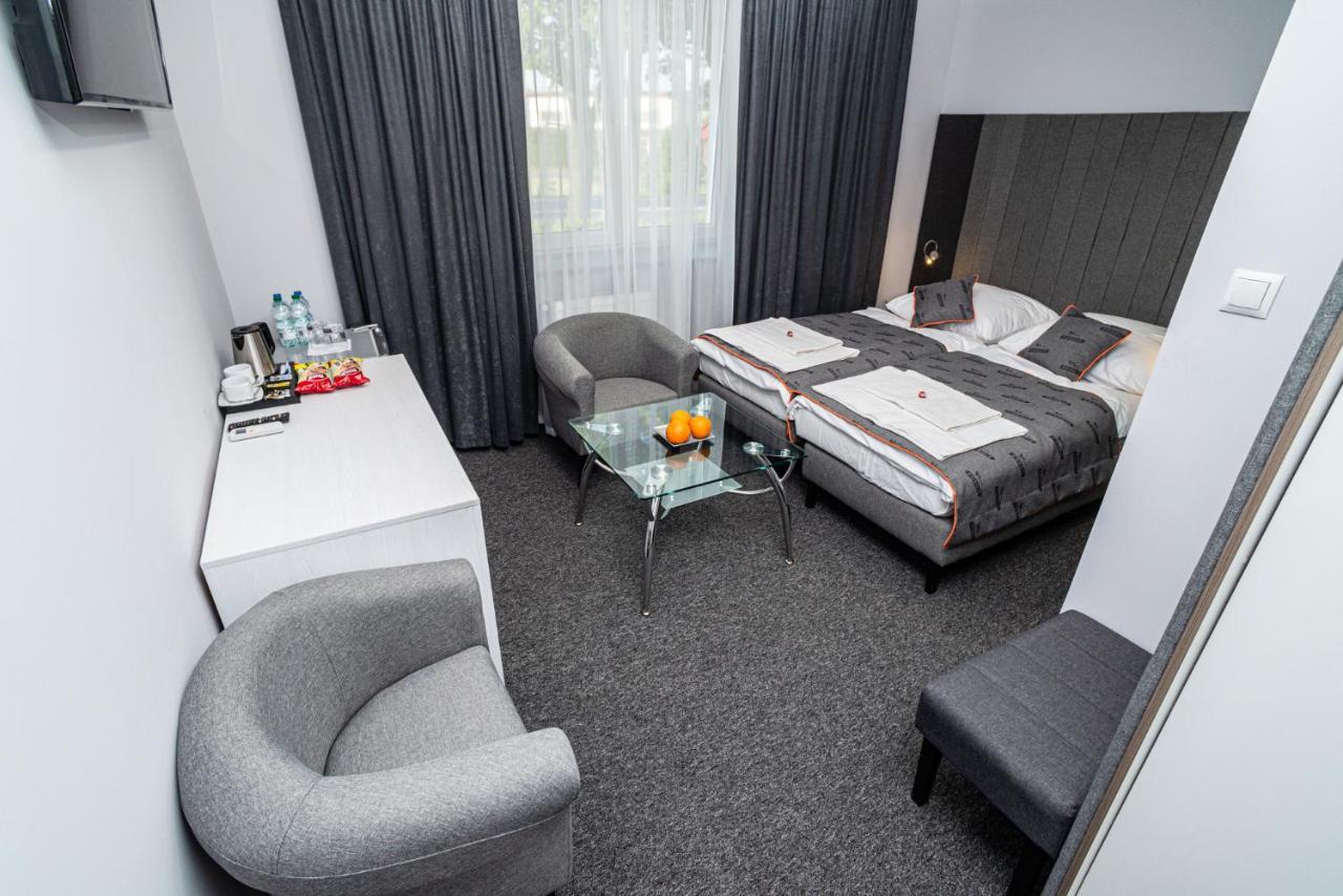 Ferienwohnung Fortisline Pokoje Z Klimatyzcja Sauna Oppeln Exterior foto